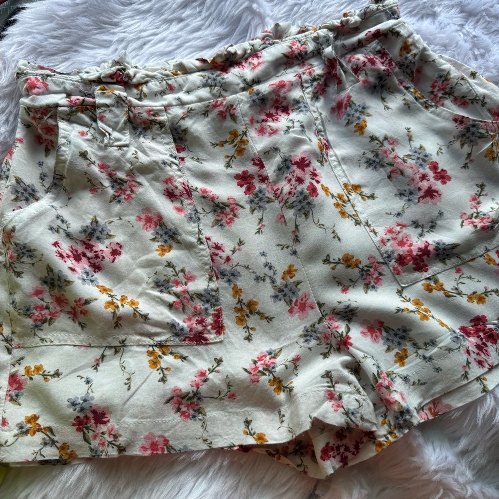 Miss Selfridge Floral Print Garment with Pink and Yellow Accents